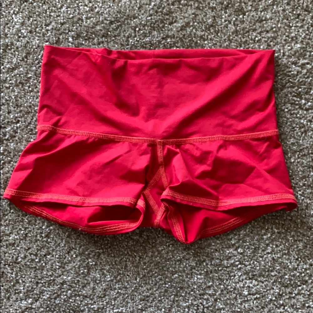 Teeki shorts